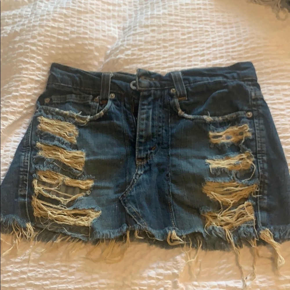 SO CUTE 🍭 Vinatge Levi’s Jean Skirt 🍭